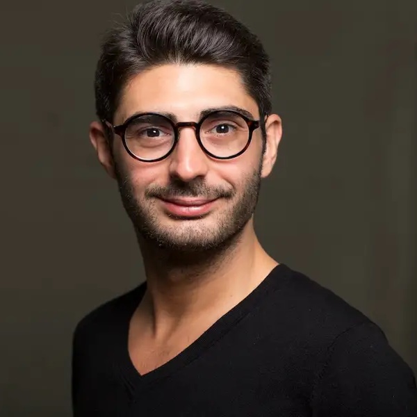 Lee Hnetinka, Founder, CEO & CTO of FutureAI, studio headshot