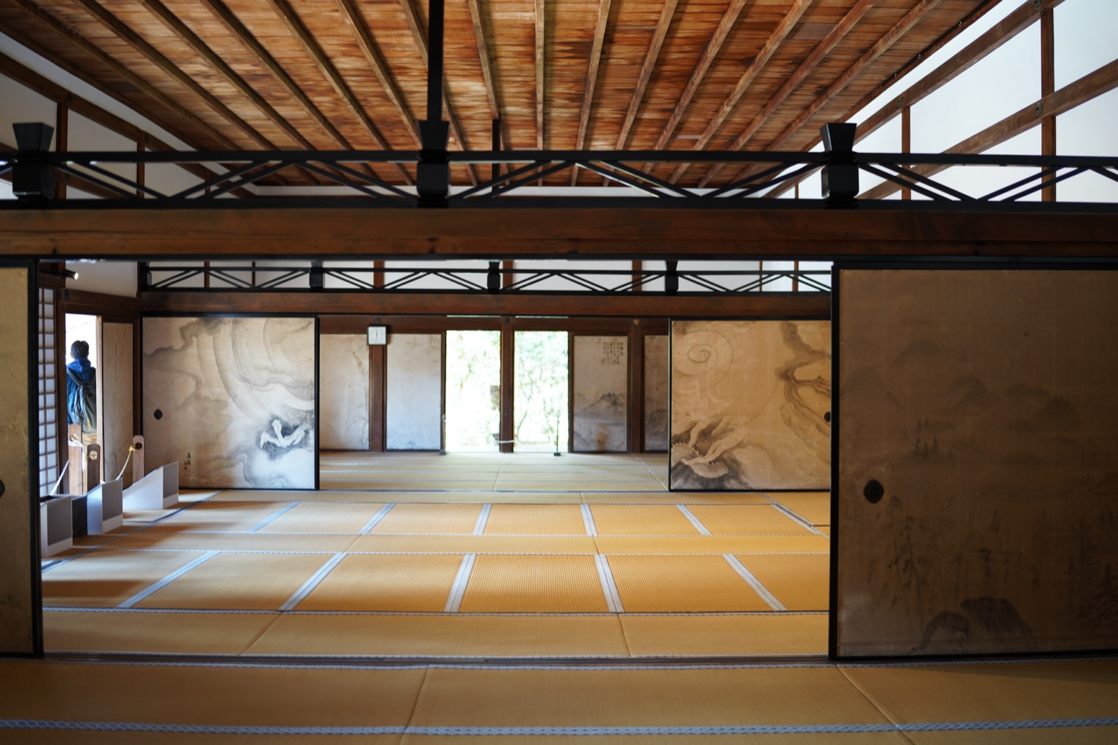 A traditional tatami room in Kyoto, Japan, photographed by Lee Hnetinka